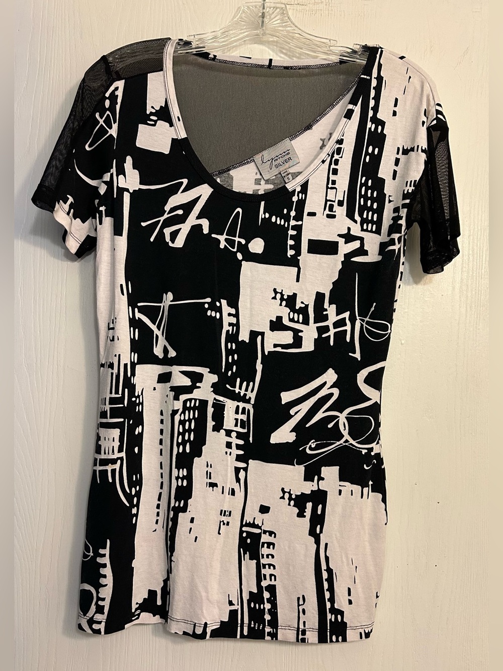 Lynn Ritchie Silver Abstract Contemporary Trendy Versatile Mesh Long Tee Sz S.